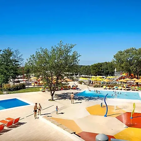 Mobilhome Victoria Lanterna Hotel 4*
