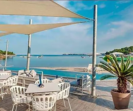 Mobilhome Victoria Lanterna 4* Poreč